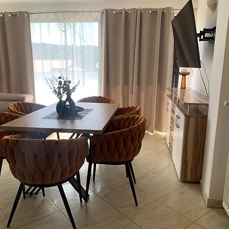 Piano Apartment Лопар Екстер'єр фото