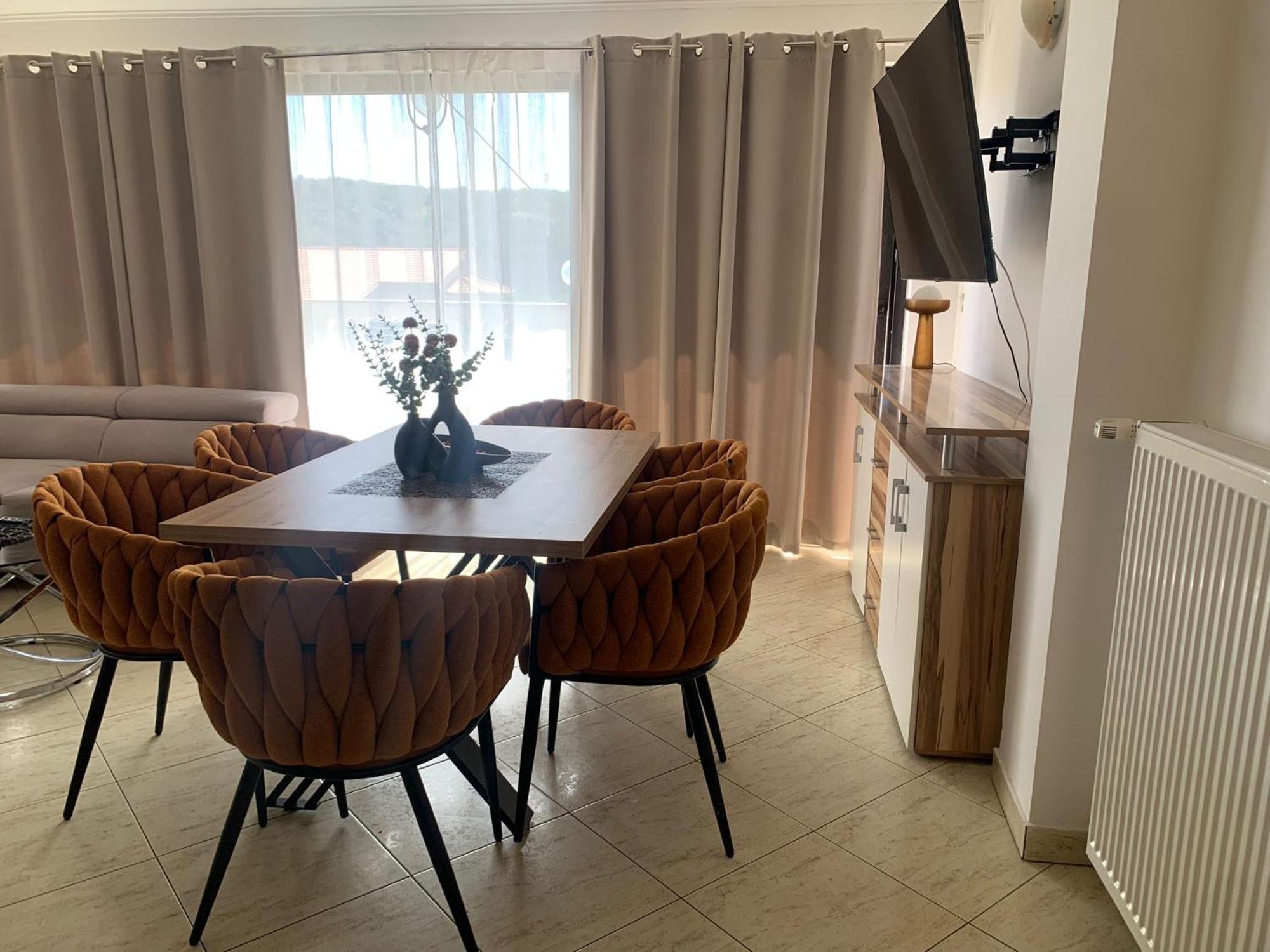 Piano Apartment Лопар Екстер'єр фото